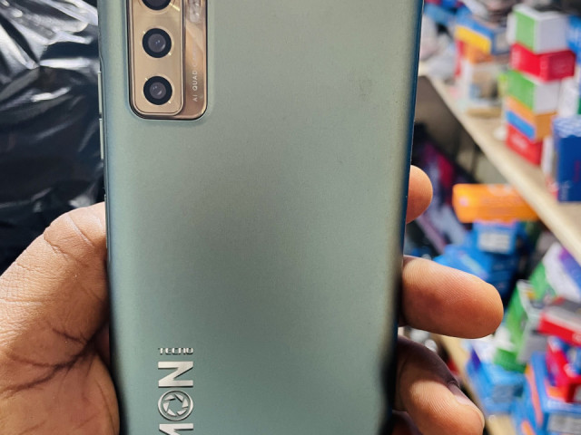 Tecno Camon 17P, Téléphones Mobiles, Conakry