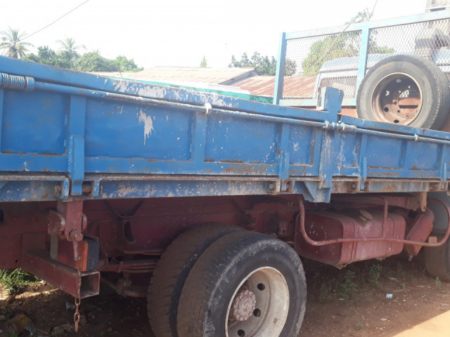 Iveco Zeta, Camions - Autobus, Conakry
