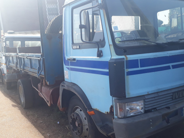 Iveco Zeta, Camions - Autobus, Conakry