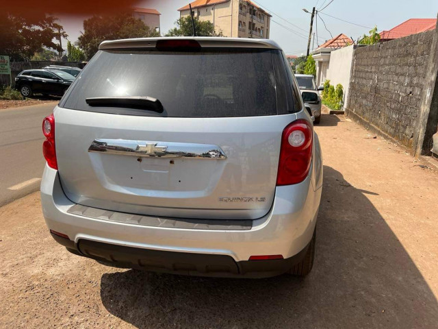 Chevrolet Equinox, Voitures, Conakry