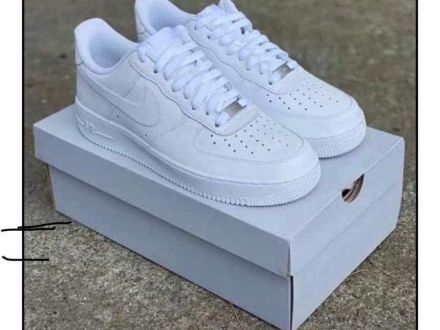 Chaussures Nike Air Force, Chaussures, Conakry