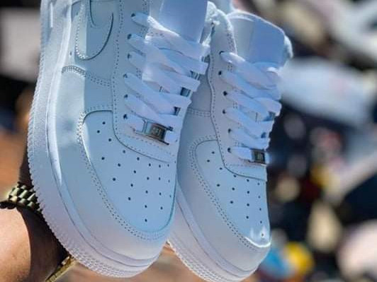 Chaussures Nike Air Force, Chaussures, Conakry