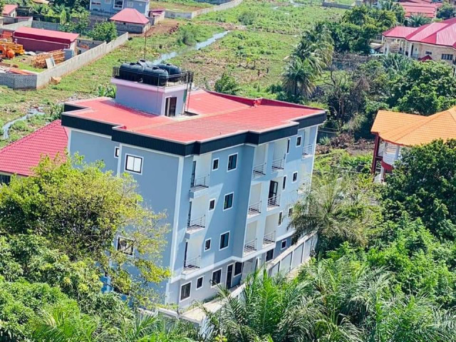 Bâtiment à Lambanyi, Maisons, Conakry