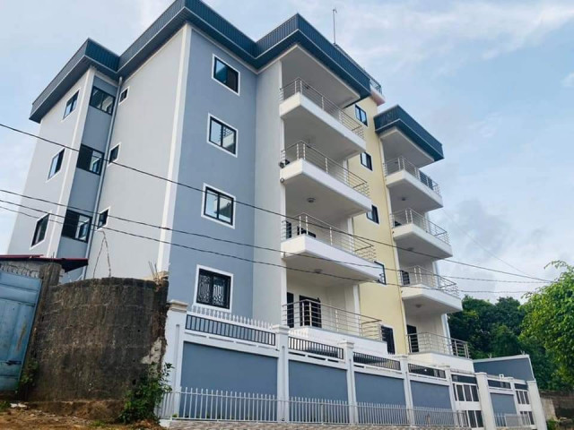 Bâtiment à Lambanyi, Maisons, Conakry