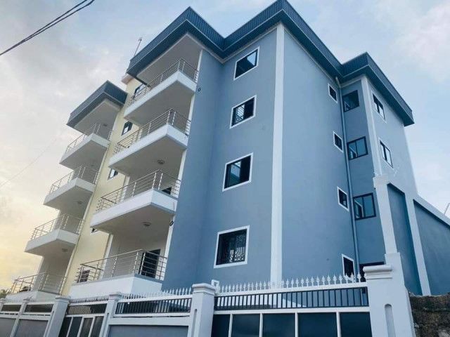 Bâtiment à Lambanyi, Maisons, Conakry