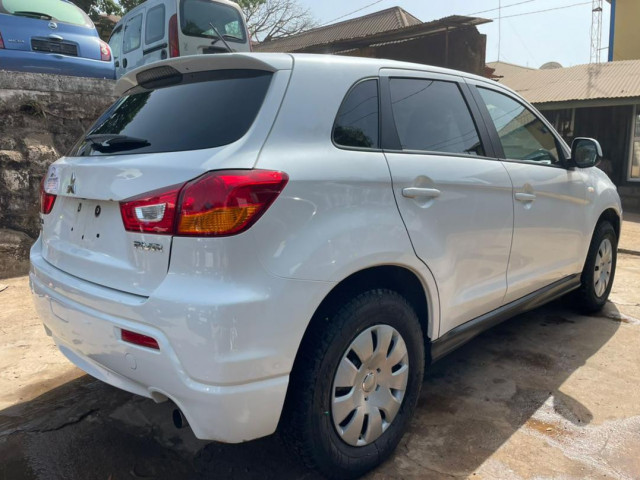 Mitsubishi RVR, Voitures, Conakry