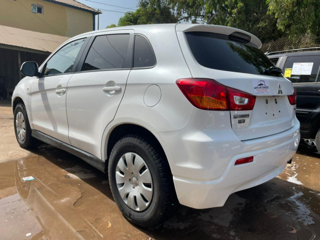 Mitsubishi RVR, Voitures, Conakry