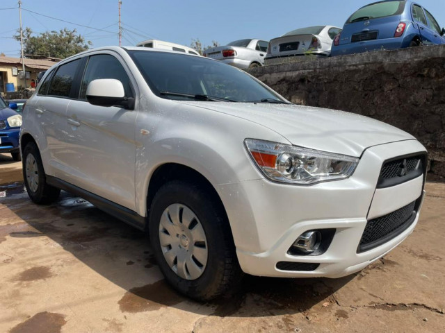 Mitsubishi RVR, Voitures, Conakry