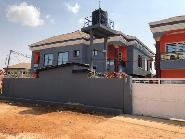 Bâtiment à Sonfonia, Maisons, Conakry