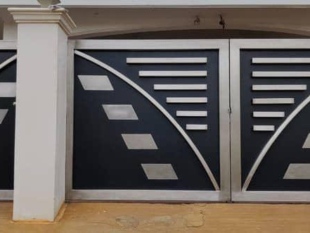 Différents Portails, Portes - Fenêtres, Conakry