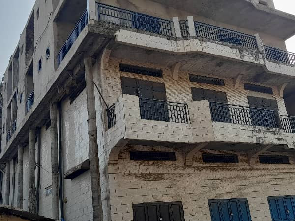 Bâtiment à Madina, Locaux Commerciaux, Conakry
