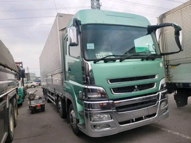 Différents Sinotruck Howo, Remorques - Conteneurs, Conakry