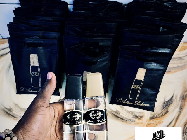 Différents Parfums, Parfumerie - Cosmétique, Conakry