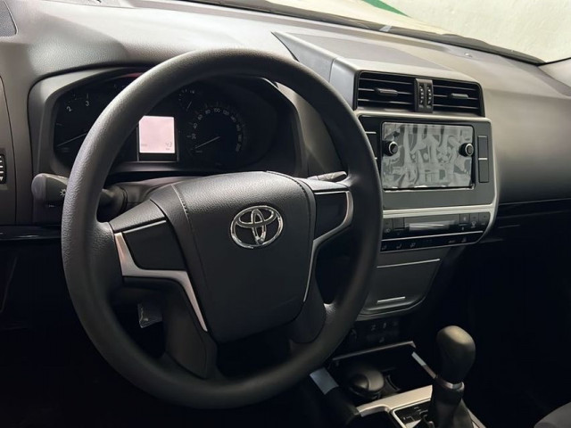 Toyota Land Cruiser Prado, Voitures, Conakry