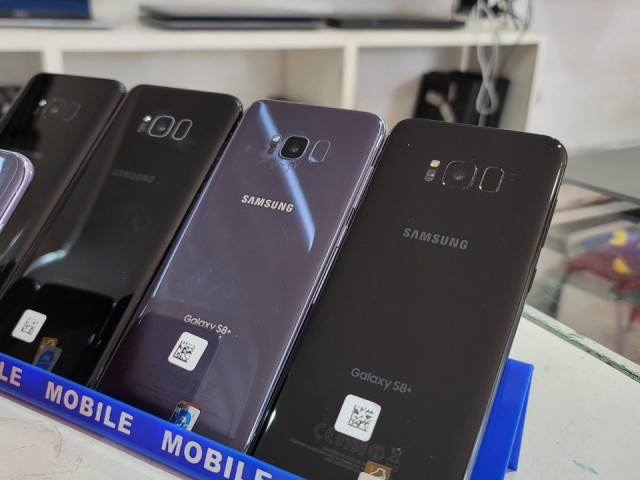 Différents Samsung Galaxy S8, Téléphones Mobiles, Conakry