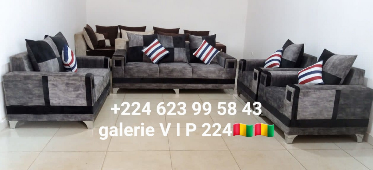 Différents Fauteuils, Lits - Fauteuils, Conakry