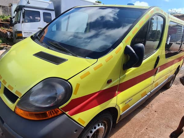 Renault Trafic, Camions - Autobus, Conakry