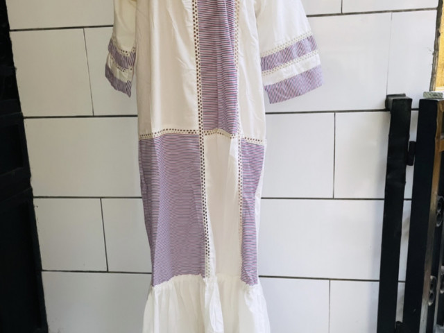 Différents Djelabas, Vêtements, Conakry