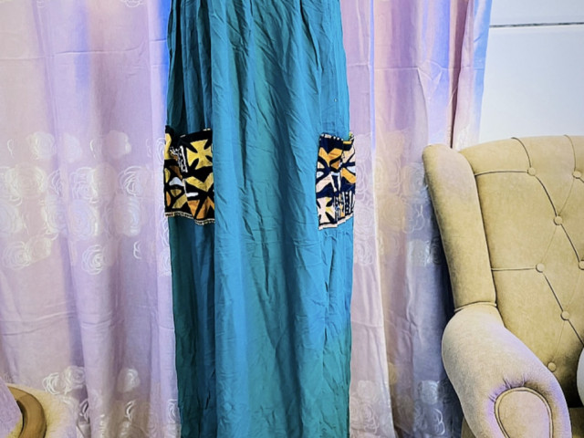 Différents Djélabas, Vêtements, Conakry