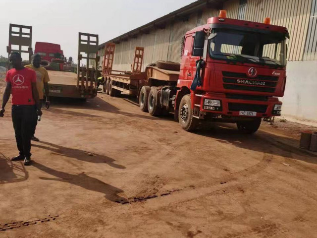 Shacman F3000, Camions - Autobus, Conakry