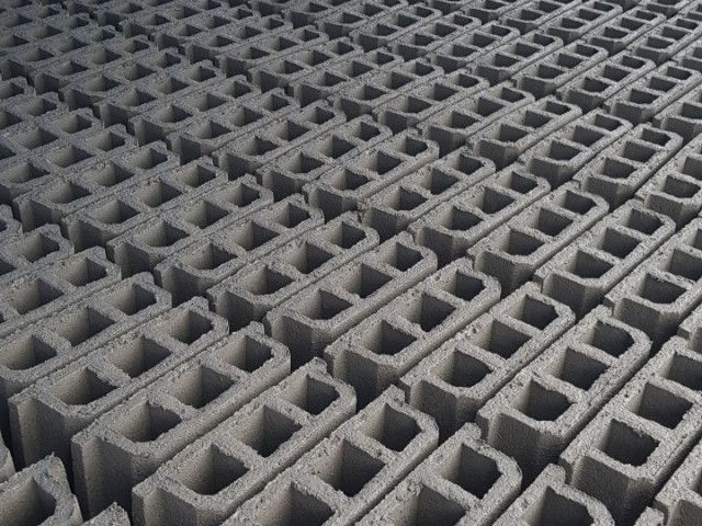 Différentes Briques, Matériaux de Construction, Conakry