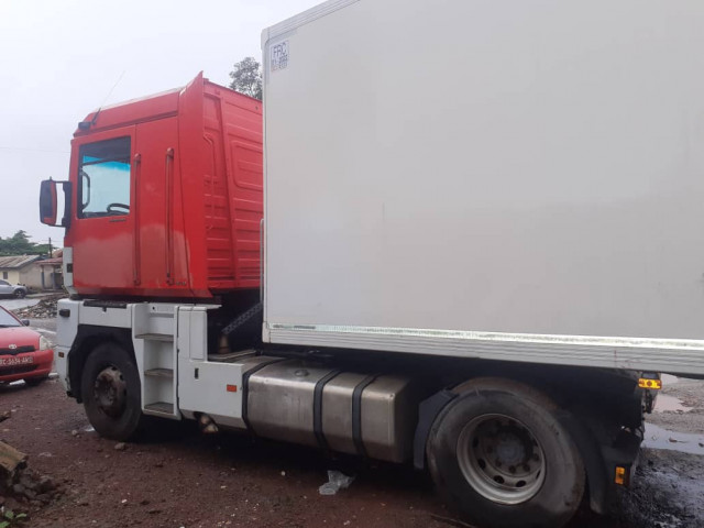 Renault Magnum 430, Camions - Autobus, Conakry