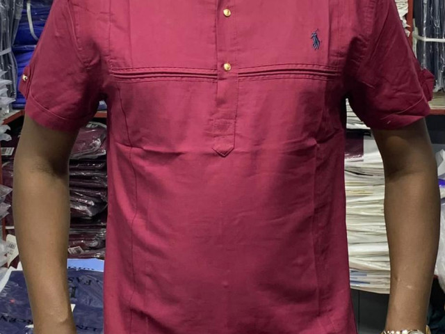 Différents Vêtements, Vêtements, Conakry