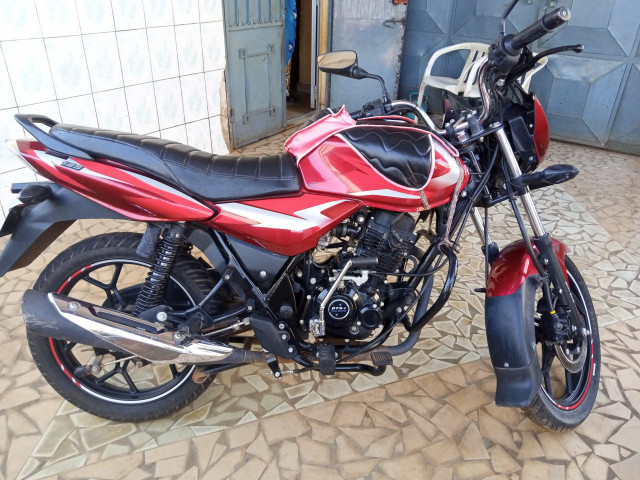 Discover 125, Motos - Scooters, Conakry