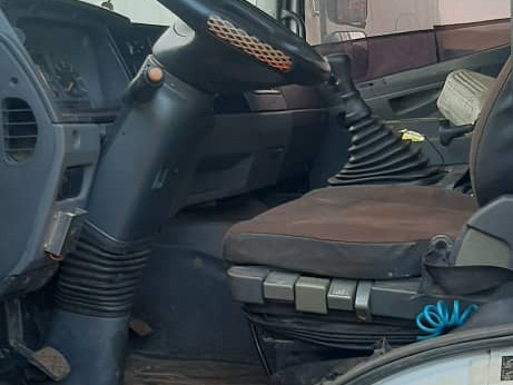 Mercedes-Benz Actros, Camions - Autobus, Conakry