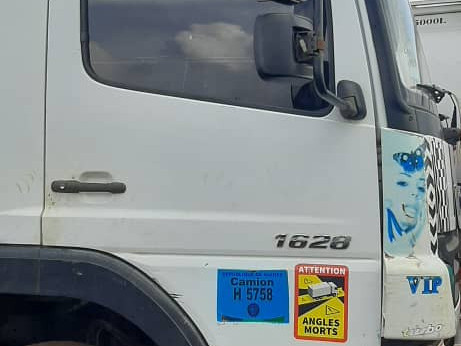 Mercedes-Benz Actros, Camions - Autobus, Conakry
