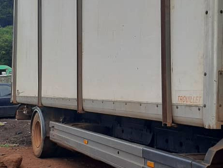Mercedes-Benz Actros, Camions - Autobus, Conakry