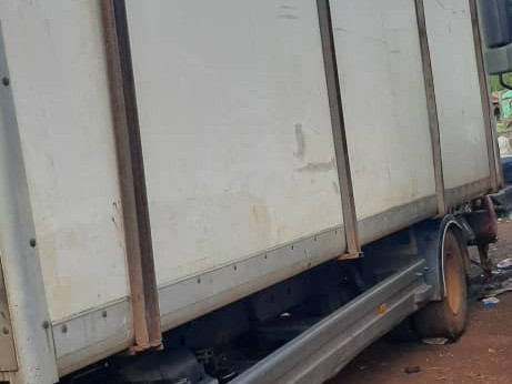 Mercedes-Benz Actros, Camions - Autobus, Conakry
