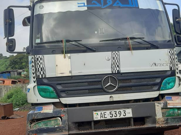Mercedes-Benz Actros, Camions - Autobus, Conakry