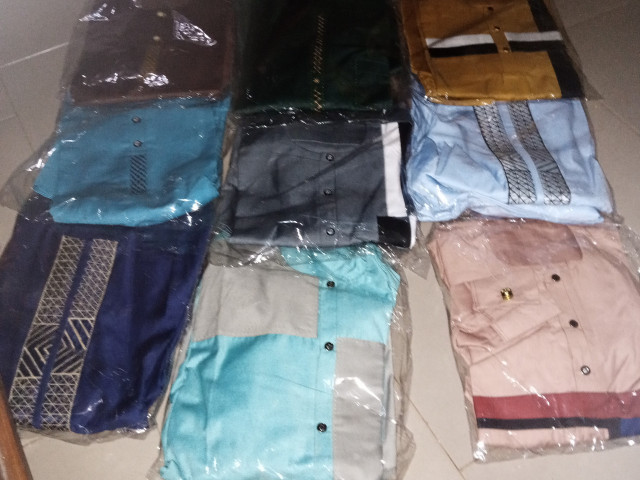 Différents Jilbab, Vêtements, Conakry