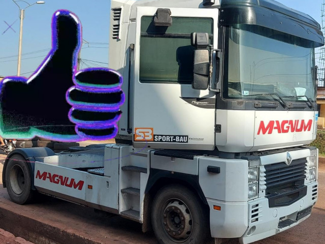 Renault Magnum 430, Remorques - Conteneurs, Conakry