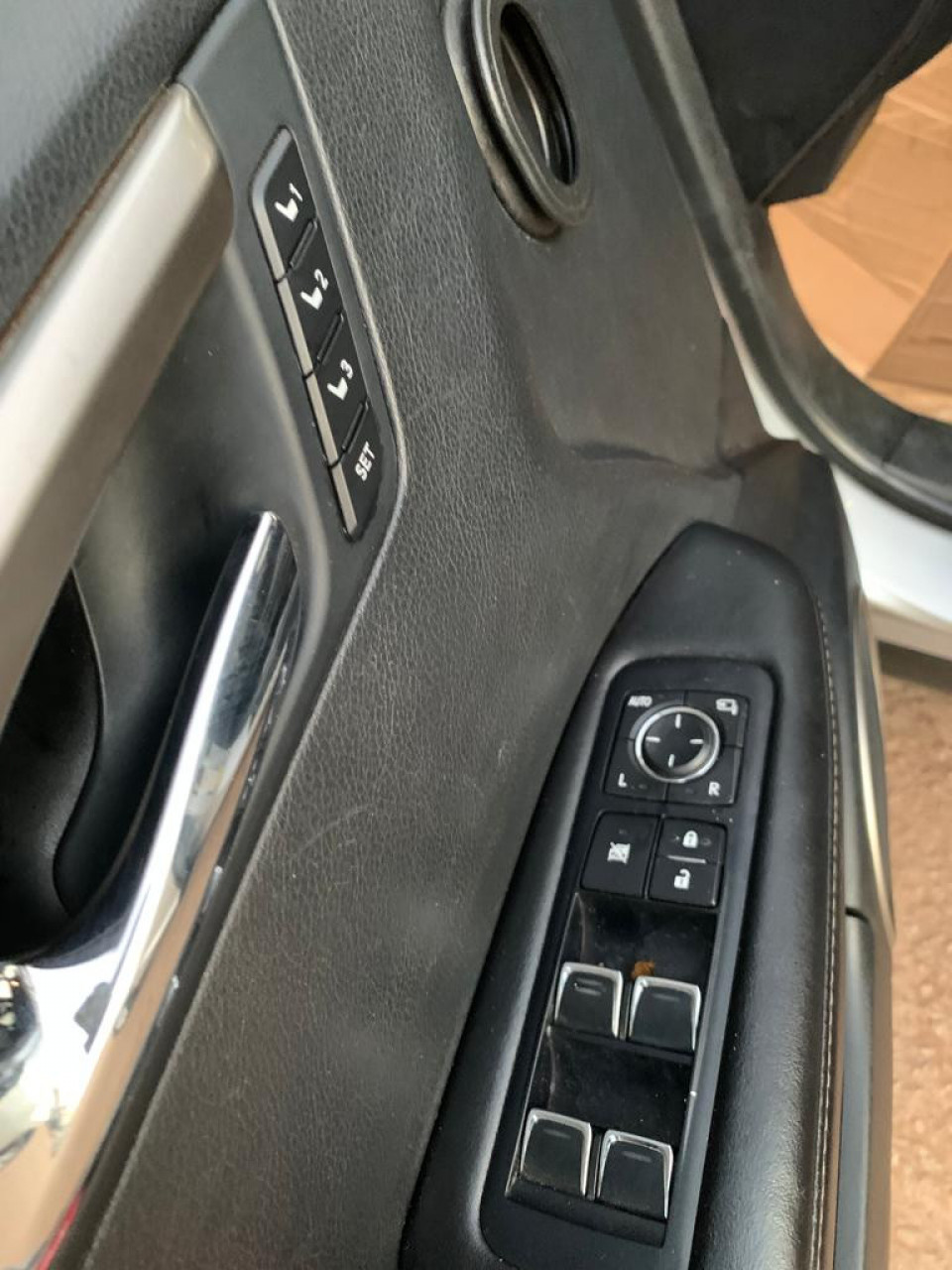 Lexus XR, Voitures, Conakry