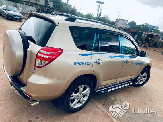 Toyota RAV4, Voitures, Mali