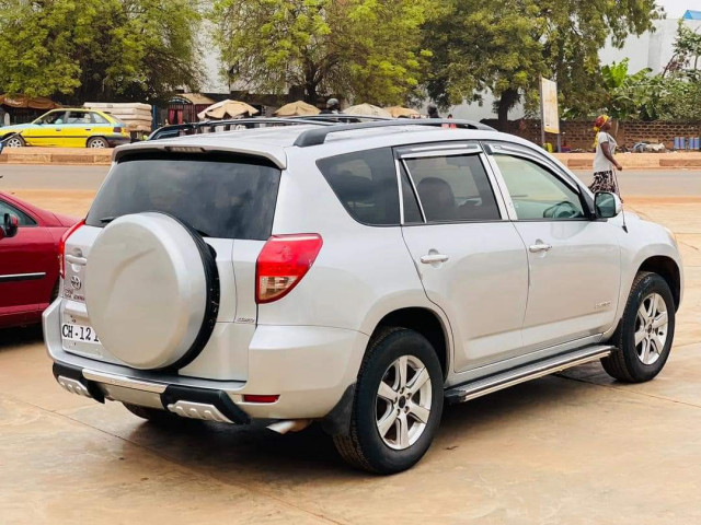 Toyota RAV4, Voitures, Mali