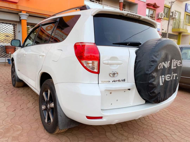 Toyota RAV4, Voitures, Mali
