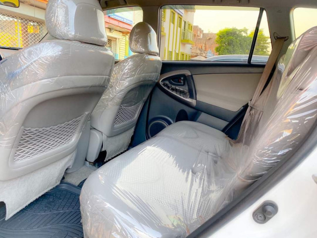 Toyota RAV4, Voitures, Mali