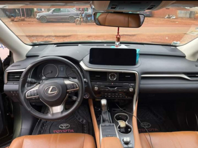 Lexus RX, Voitures, Mali