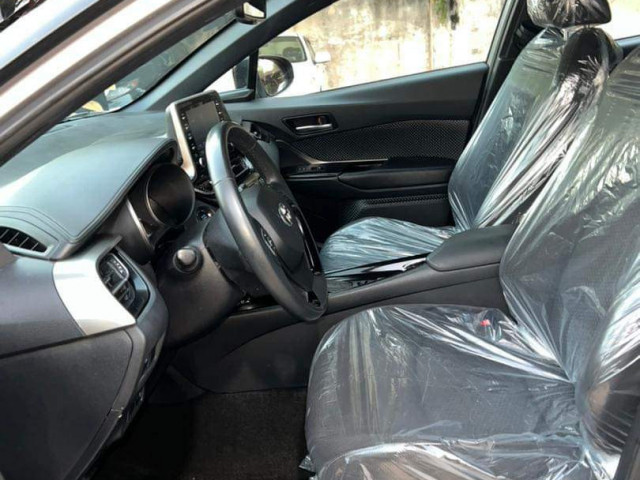 Toyota CH-R, Voitures, Mali