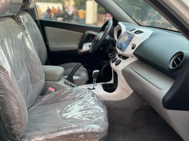 Toyota RAV4, Voitures, Mali