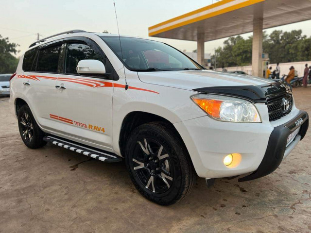 Toyota RAV4, Voitures, Mali