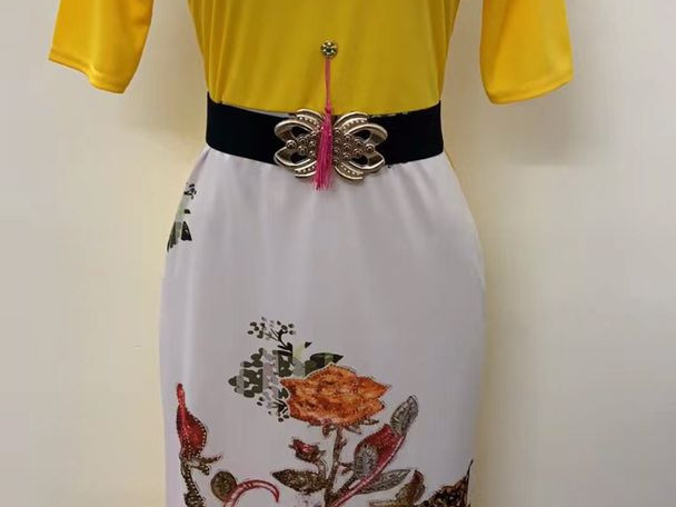 Différentes Robes, Vêtements, Conakry