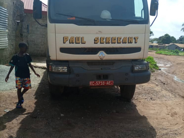 Renault Midlum, Camions - Autobus, Conakry