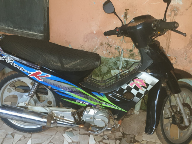 Moto KTM, Motos - Scooters, Conakry