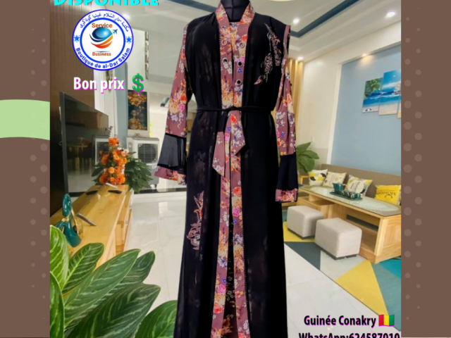 Différents Abayas, Vêtements, Conakry