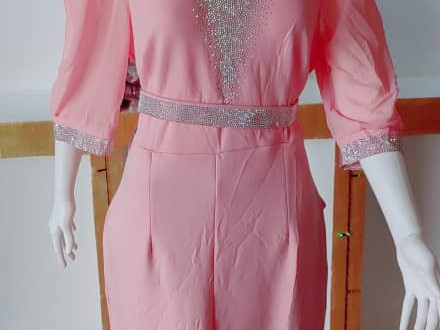 Différentes Robes, Tout Autre, Conakry