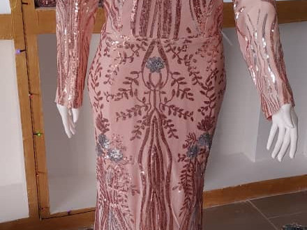 Différentes Robes, Tout Autre, Conakry